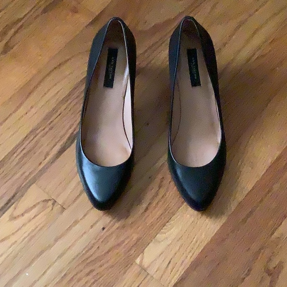 Ann Taylor leather shoes